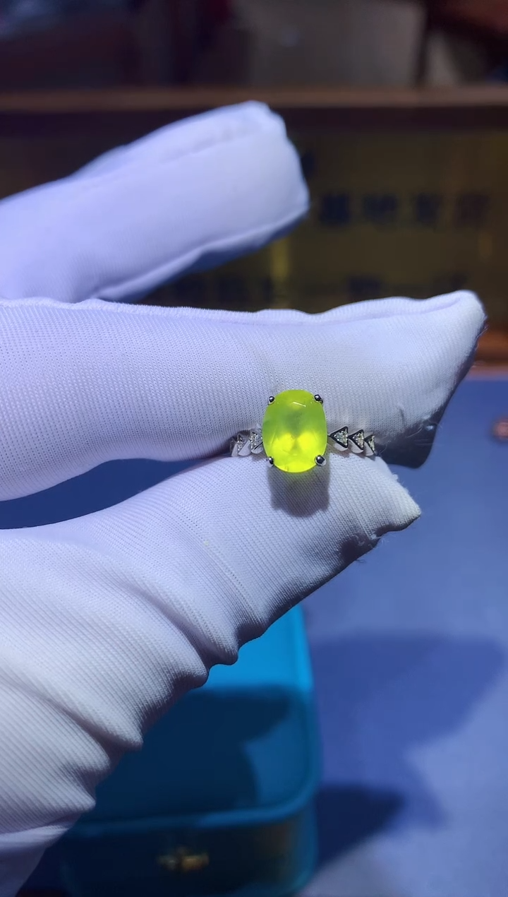 【闪购商品】葡萄石戒指银S925镶嵌........