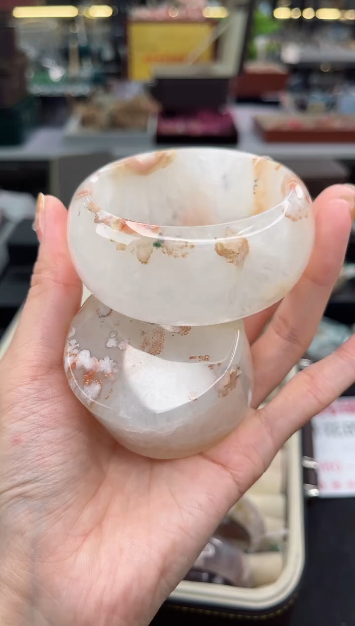 【闪购商品】石英质玉手镯未镶嵌57圈口（赠品镯心）677057