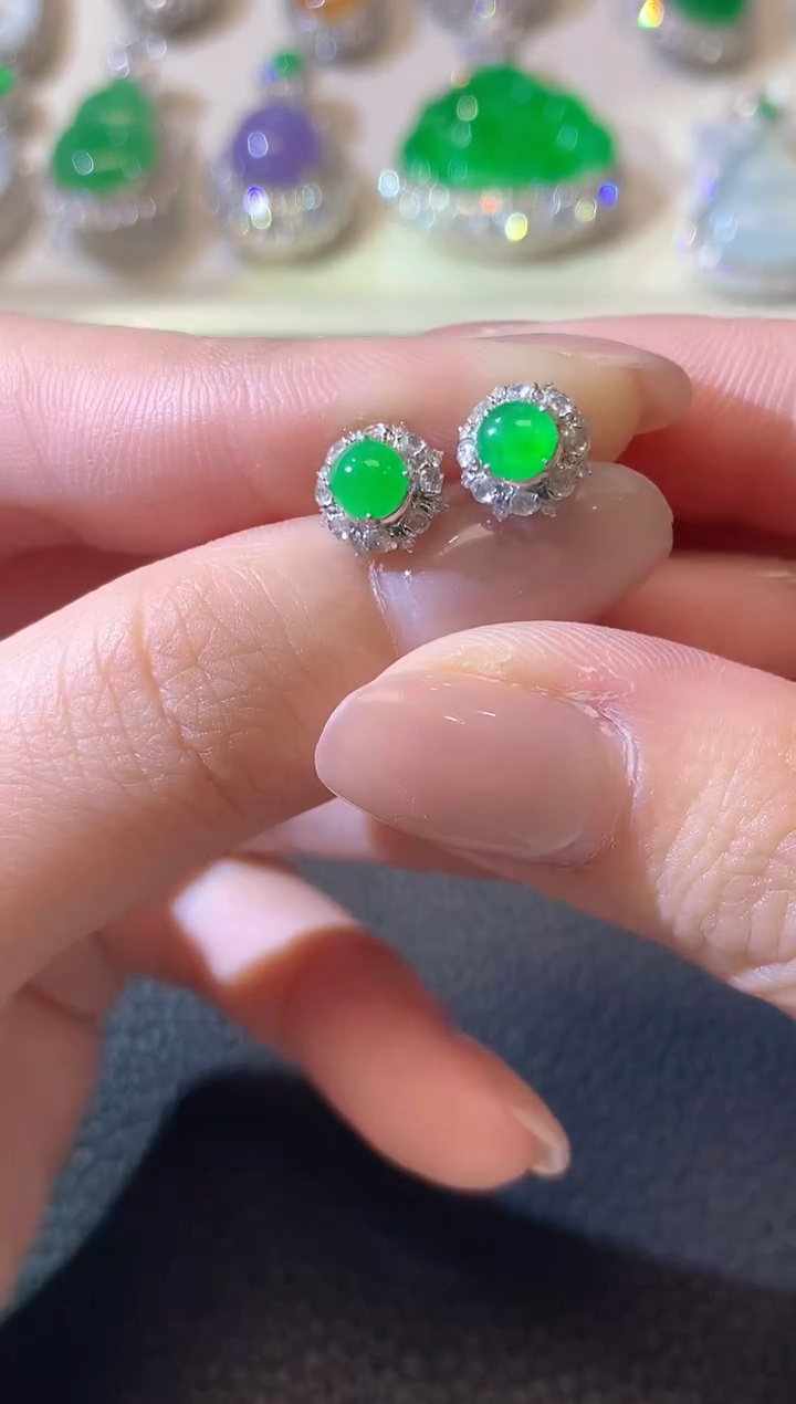 【闪购商品】翡翠耳饰18K金镶嵌A1翡翠