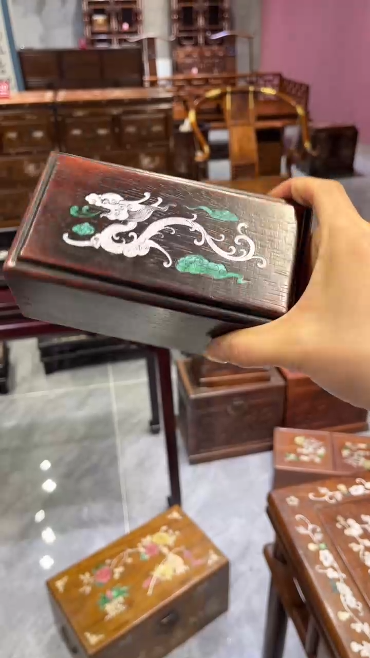 木螺钿龙 面包盒