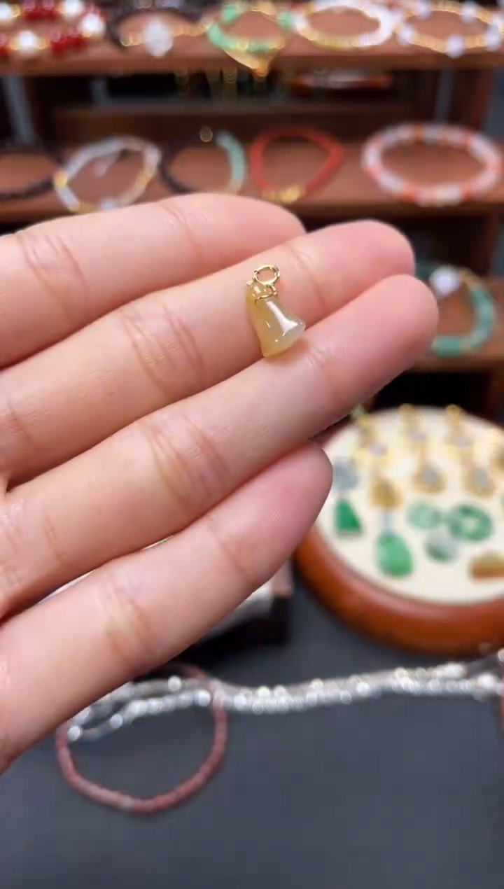 【闪购商品】翡翠吊坠(不含链)18K金镶嵌一个  JK713