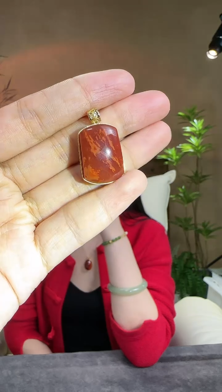 【闪购商品】南红玛瑙吊坠18K金镶嵌18k金南红吊坠