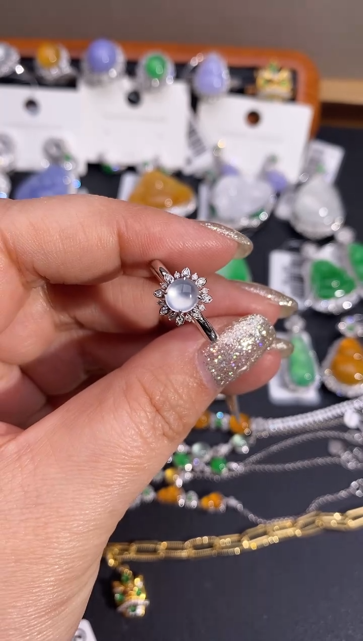 【闪购商品】翡翠戒指18K金镶嵌戒指