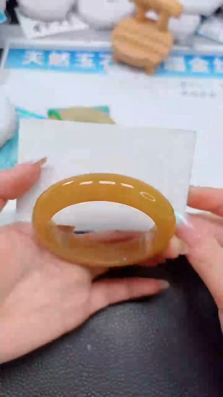 【闪购商品】石英质玉手镯未镶嵌582