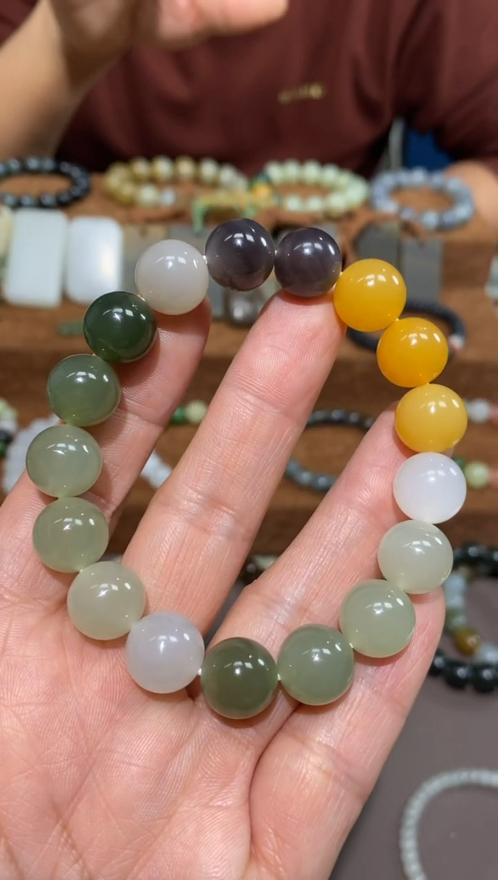 【闪购商品】和田玉手链未镶嵌颜色多样性发货拍一发一