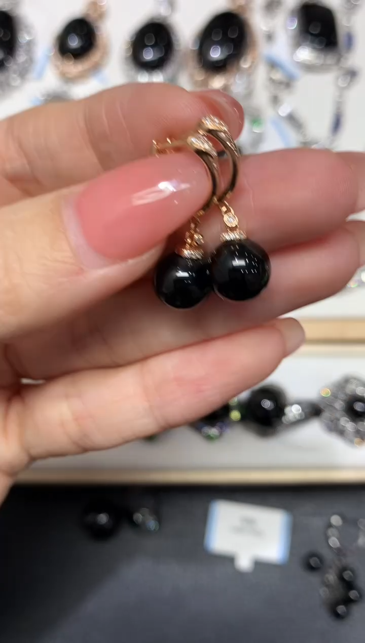 【闪购商品】翡翠吊坠(不含链)18K金镶嵌团购2