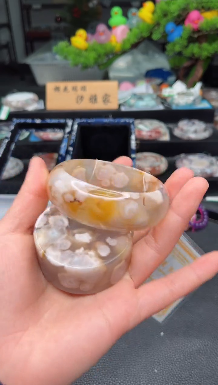 石英质玉未镶嵌手镯58圈口（赠品镯心）3751701