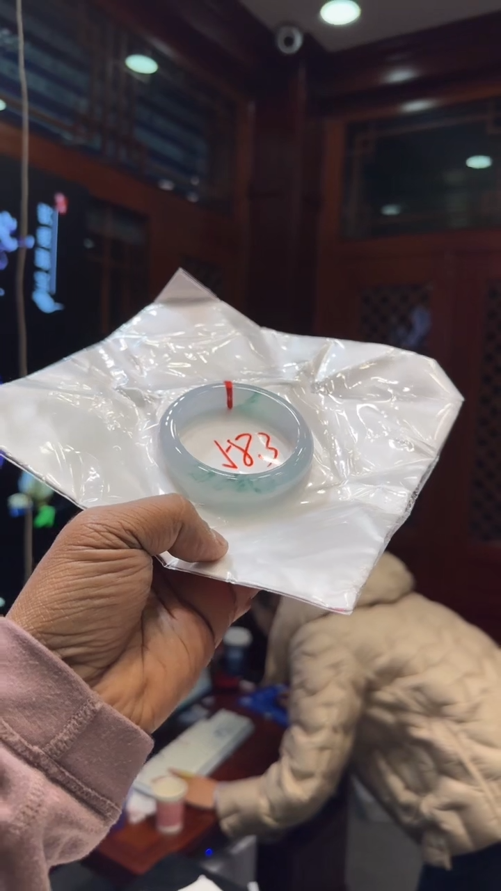 【闪购商品】翡翠手镯未镶嵌手镯