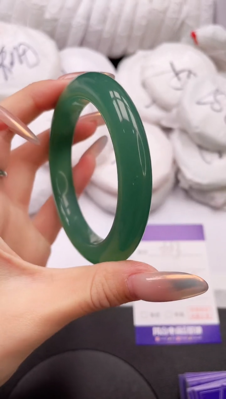 【闪购商品】石英质玉手镯未镶嵌26K333-58