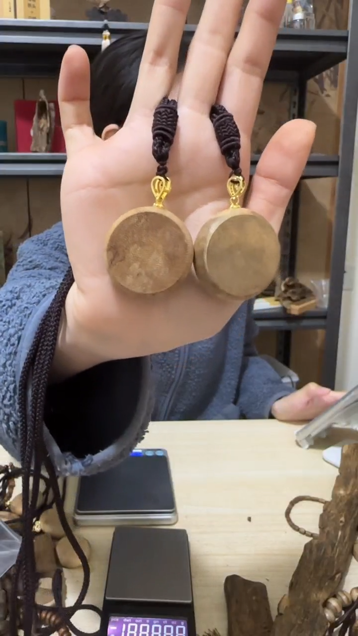 【闪购商品】沉香吊坠43号文莱野料吊坠多样性发一个