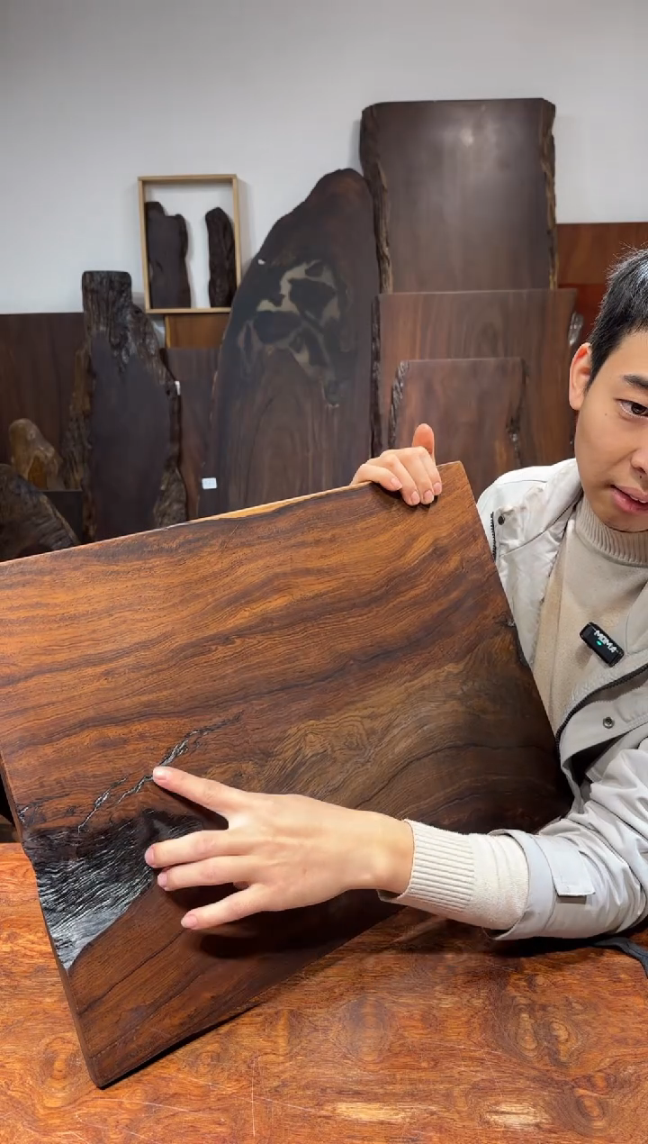 风车木（黑檀木）尺寸53*39*2编号003