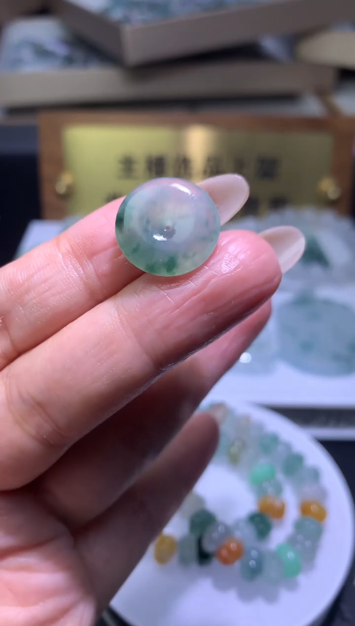 【闪购商品】定制翡翠未镶嵌毛货