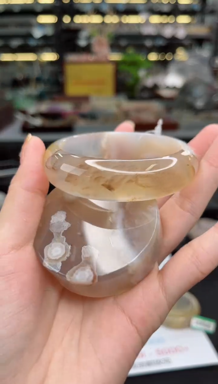 【闪购商品】石英质玉手镯未镶嵌56圈口（不退不换）1680816