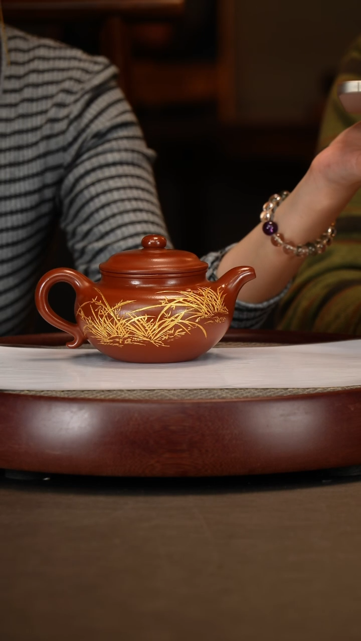 【闪购商品】紫砂茶壶天香阁仿古+梅兰竹菊四条屏300c