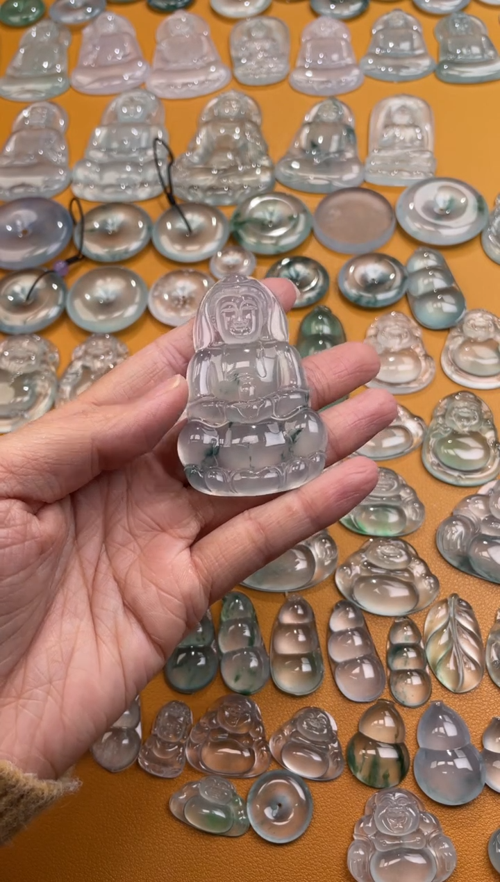 【闪购商品】翡翠吊坠(不含链)未镶嵌观音