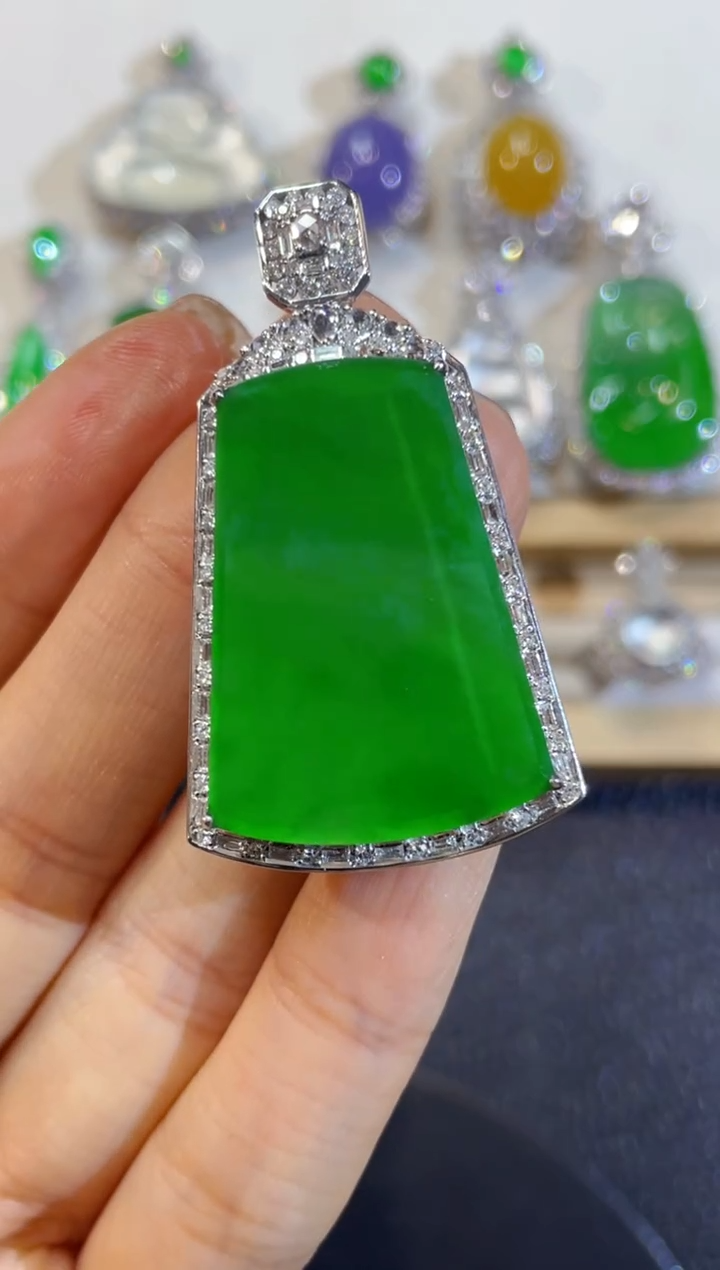 吊坠(不含链)18K金镶嵌翡翠团购6