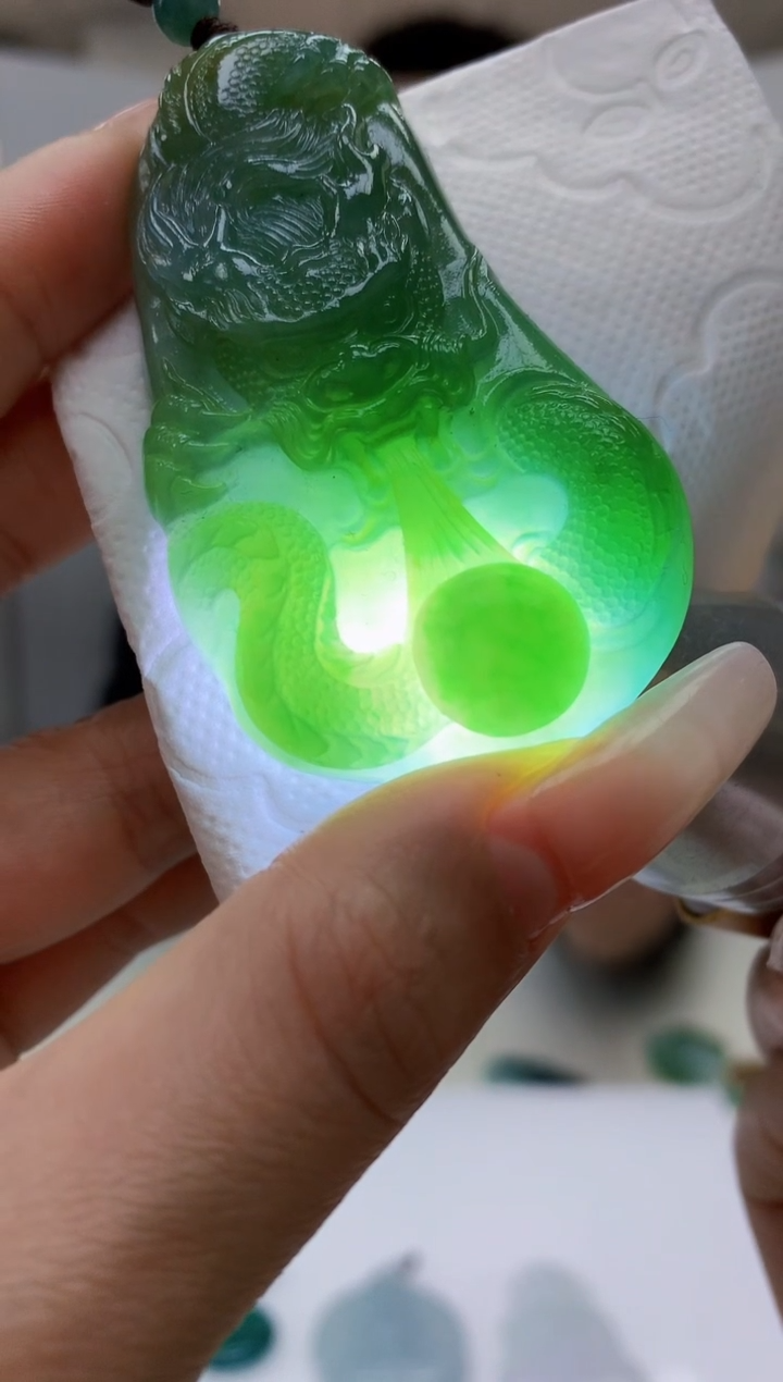 【闪购商品】定制翡翠未镶嵌3916lr-毛货挂件