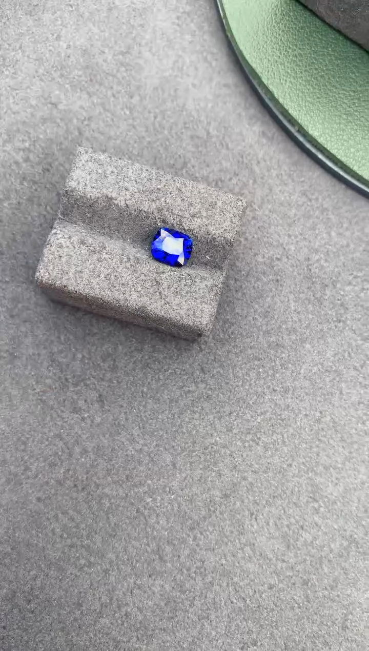 【闪购商品】蓝宝石裸石未镶嵌1.53ct皇家蓝