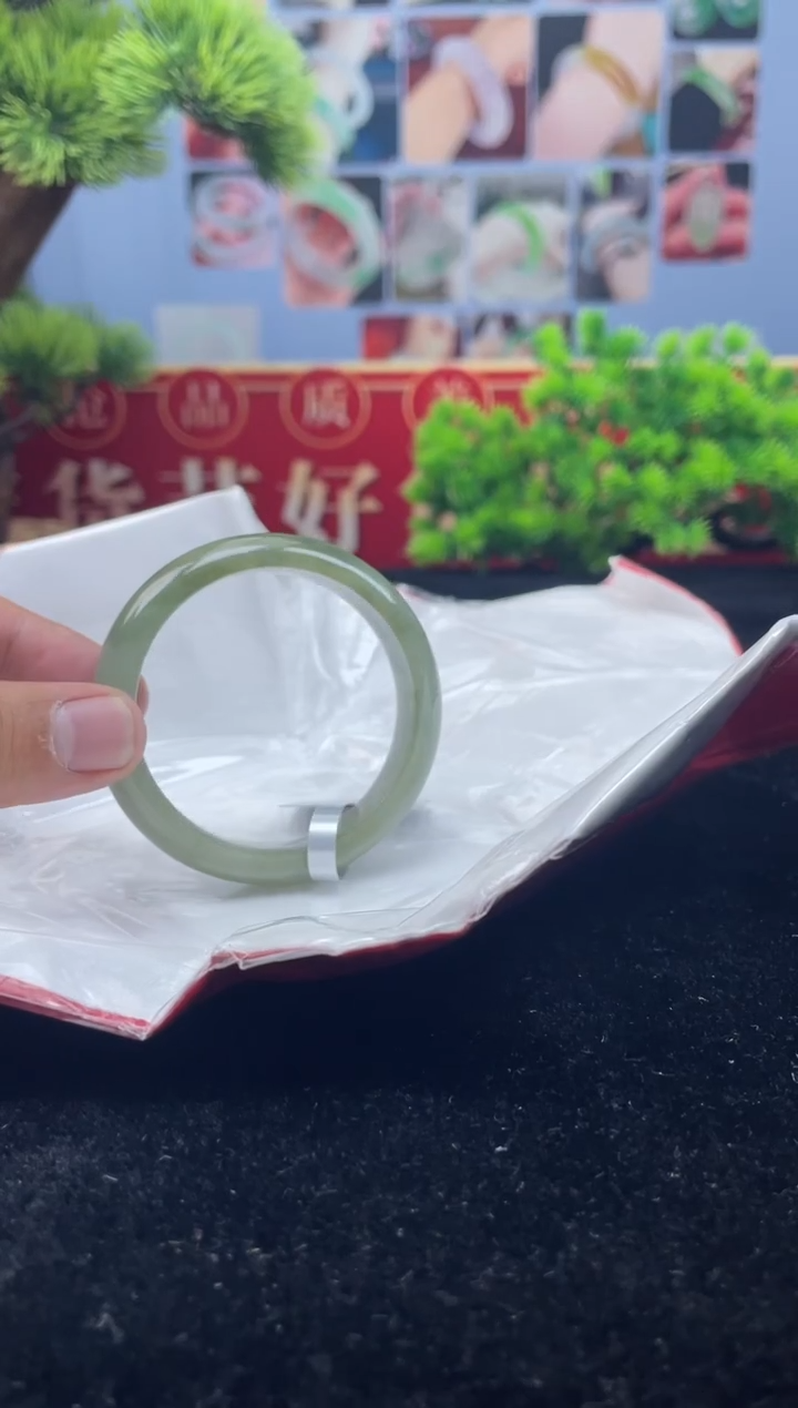 翡翠未镶嵌手镯手镯15