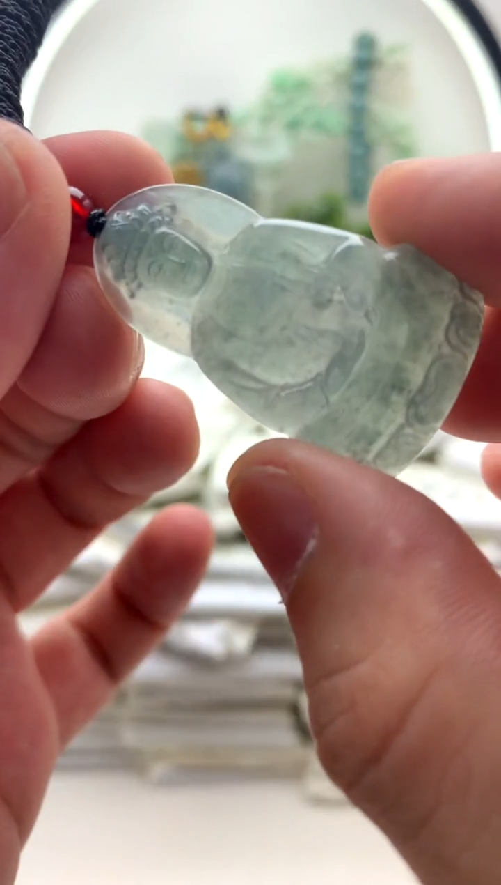 翡翠未镶嵌颈饰小素衣