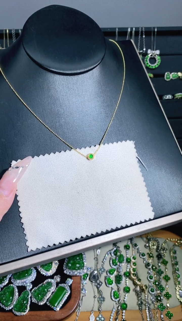 【闪购商品】翡翠颈饰银S925镶嵌多样性