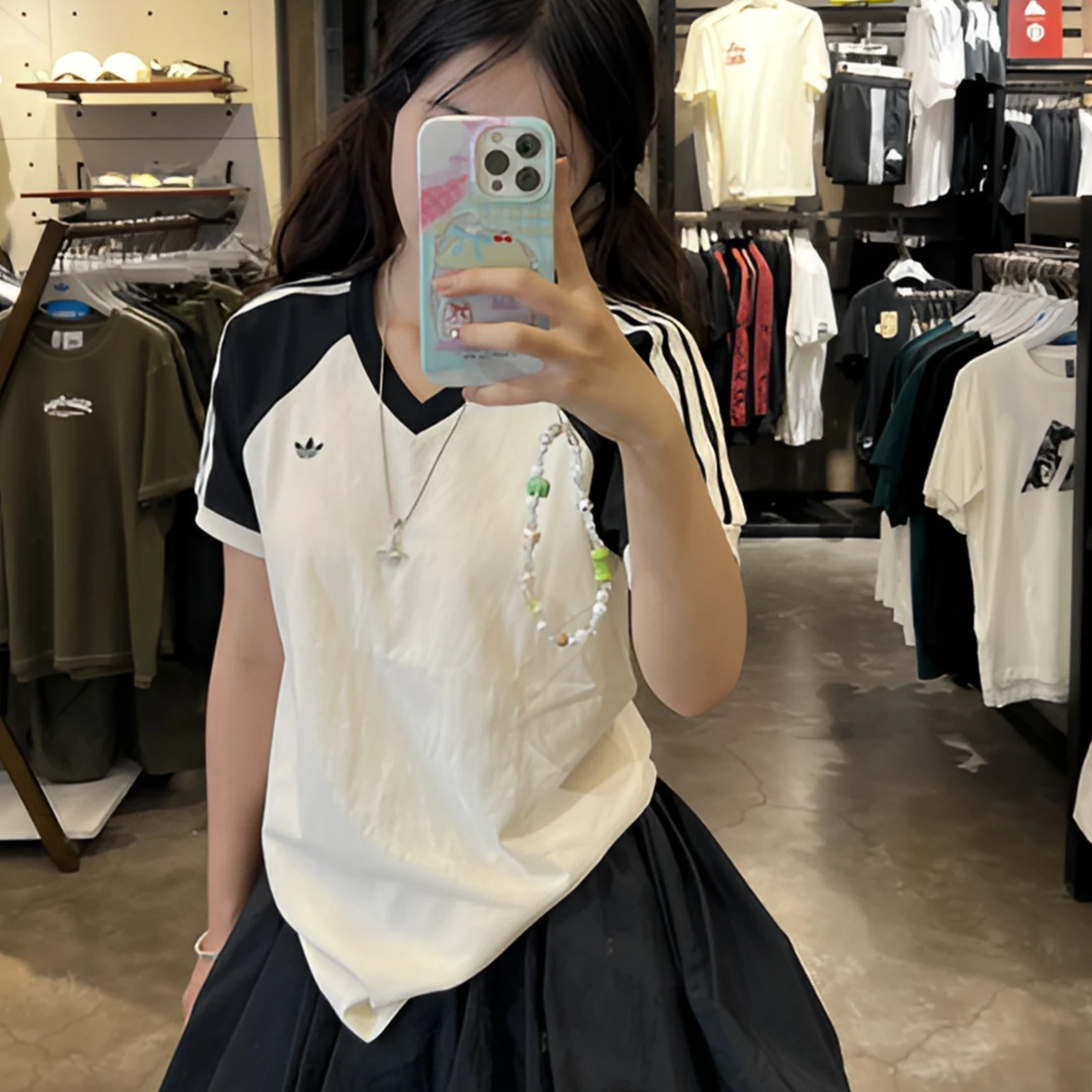 adidas/阿迪达斯三叶草 经典纯棉V领修身舒适时尚短袖T恤KF0316