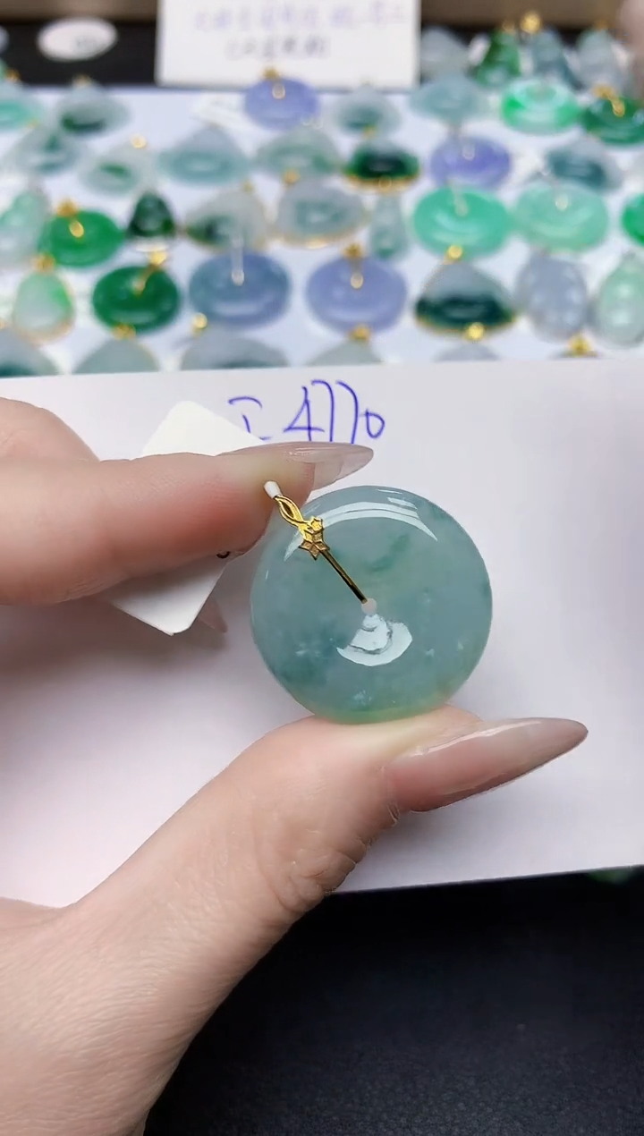 颈饰18K金镶嵌翡翠天然缅甸A货翡翠百元以上9元证书费自理