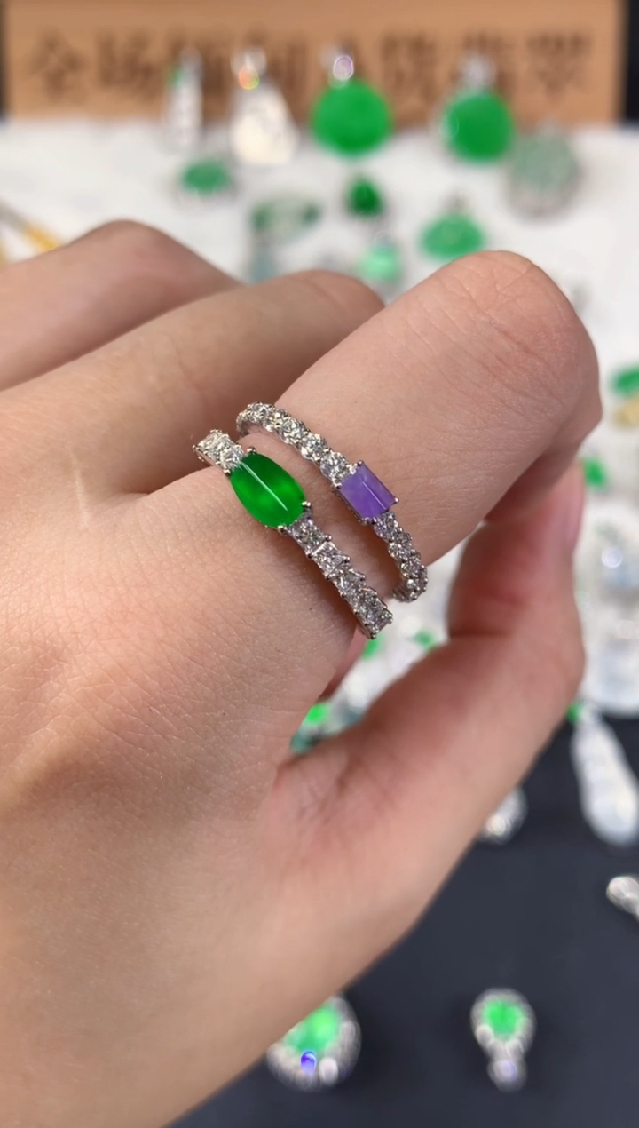 18K金镶嵌戒指翡翠不***.A650|59800