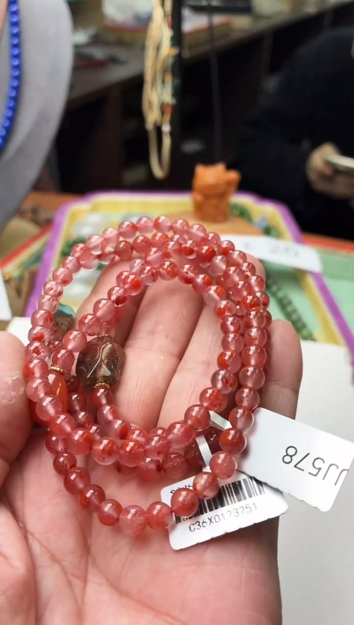 颈饰未镶嵌南红玛瑙E38