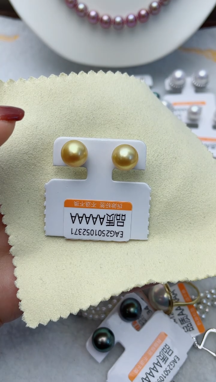 【闪购商品】海水珍珠耳饰18K金镶嵌W17