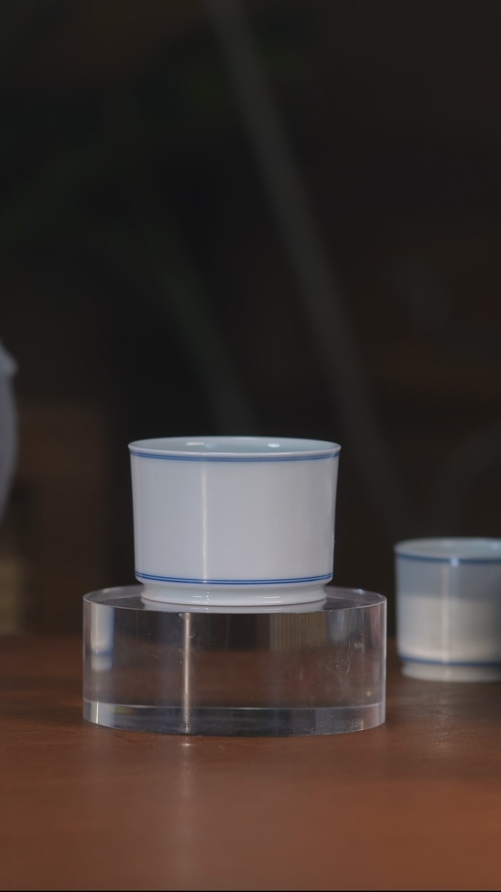 白胎容天杯             