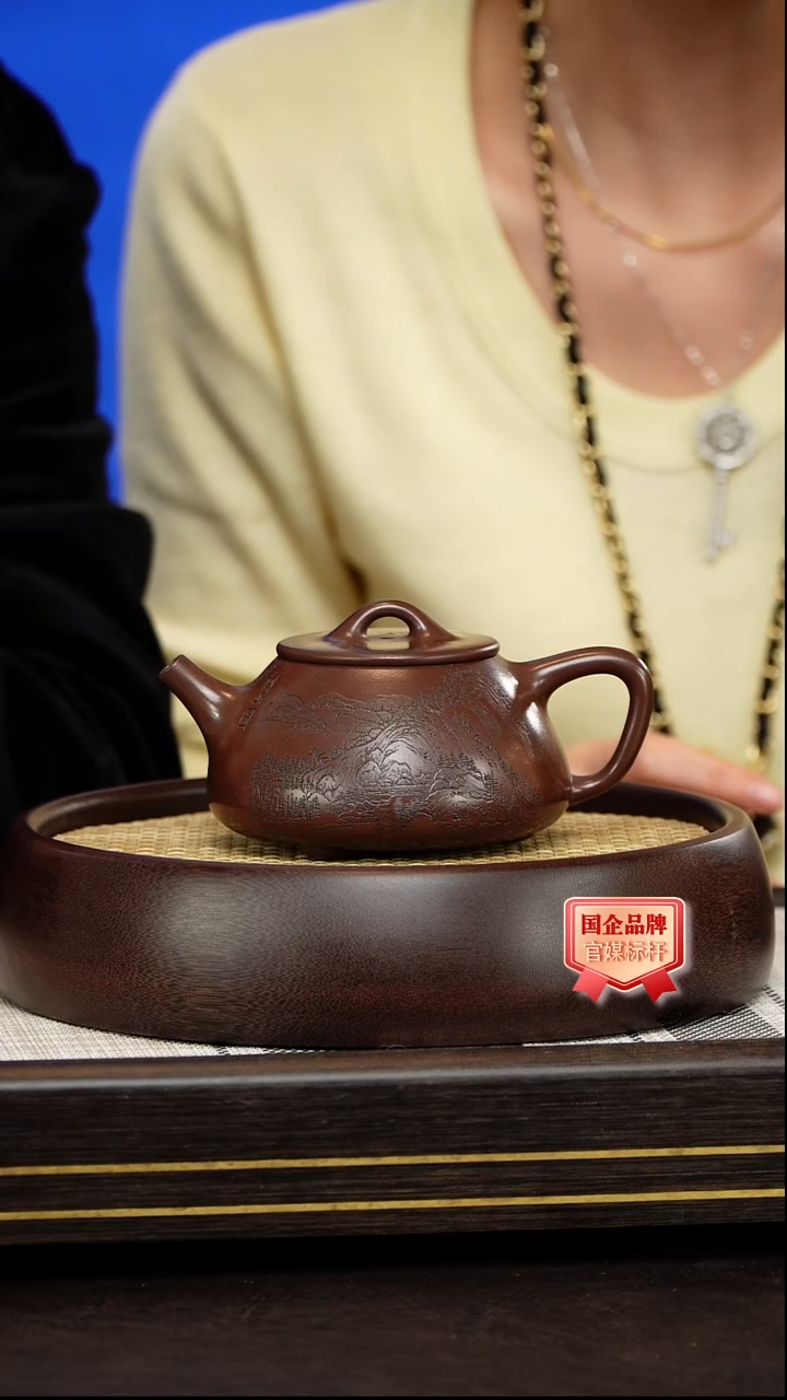 茶壶紫砂吴欢      