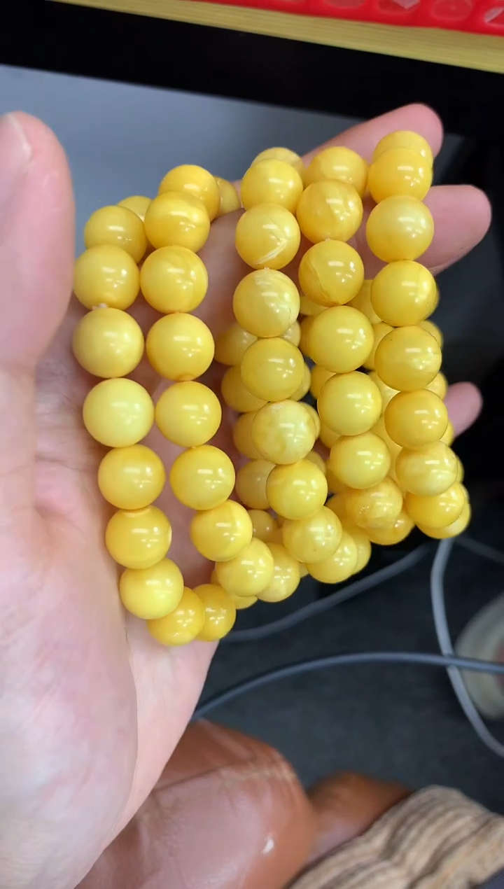 【闪购商品】琥珀裸石未镶嵌手串多样性发其一