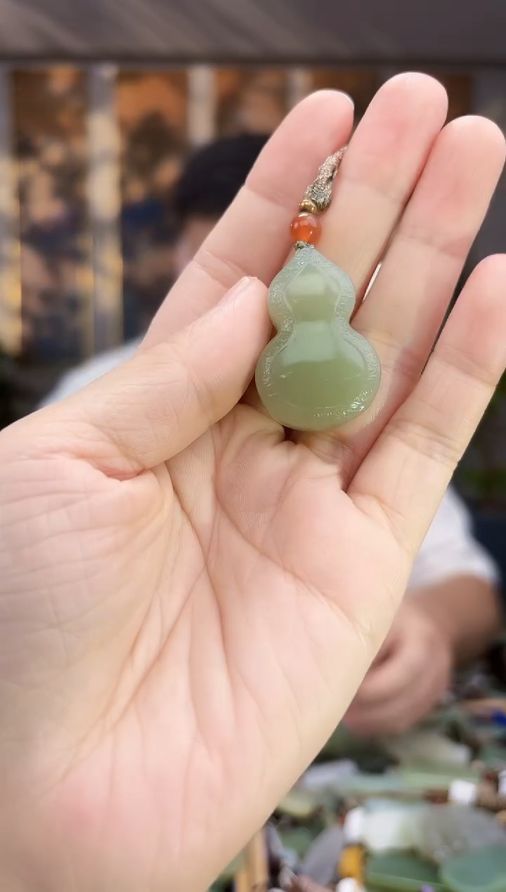 未镶嵌和田玉挂件拍一发一