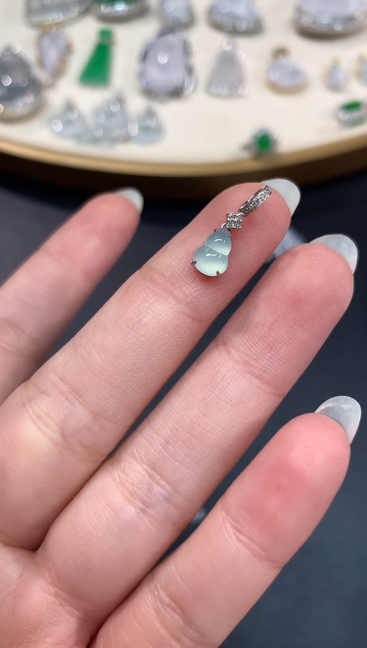 【闪购商品】翡翠吊坠(不含链)18K金镶嵌A515|980