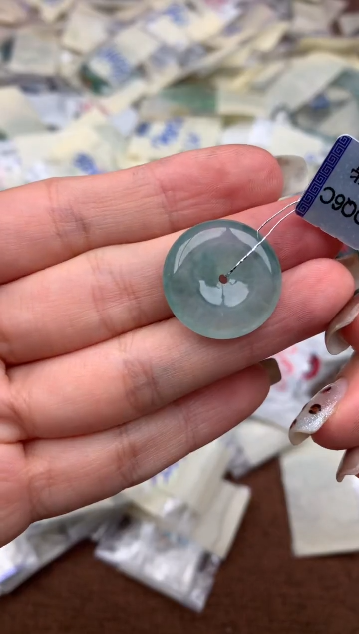 未镶嵌挂件翡翠一