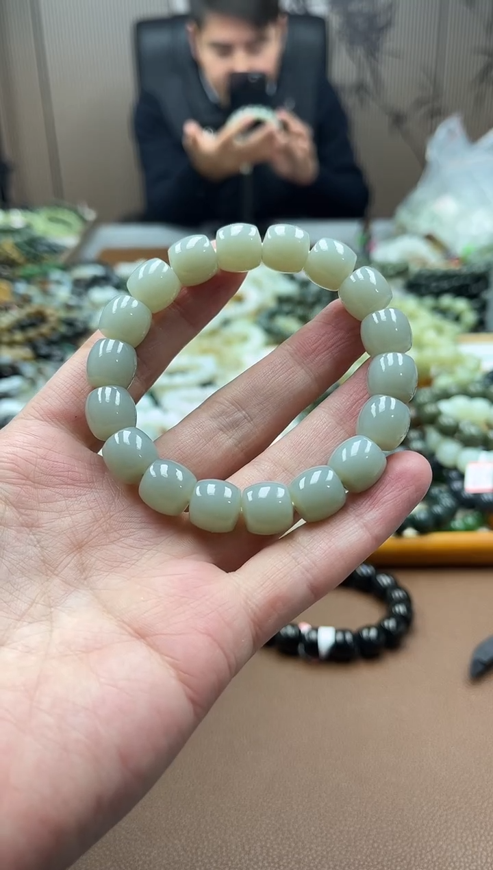 未镶嵌手串和田玉新疆黑山12直切