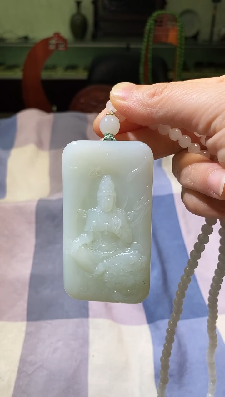 吊坠(不含链)未镶嵌和田玉（白玉）h***y和田玉白玉观音挂件