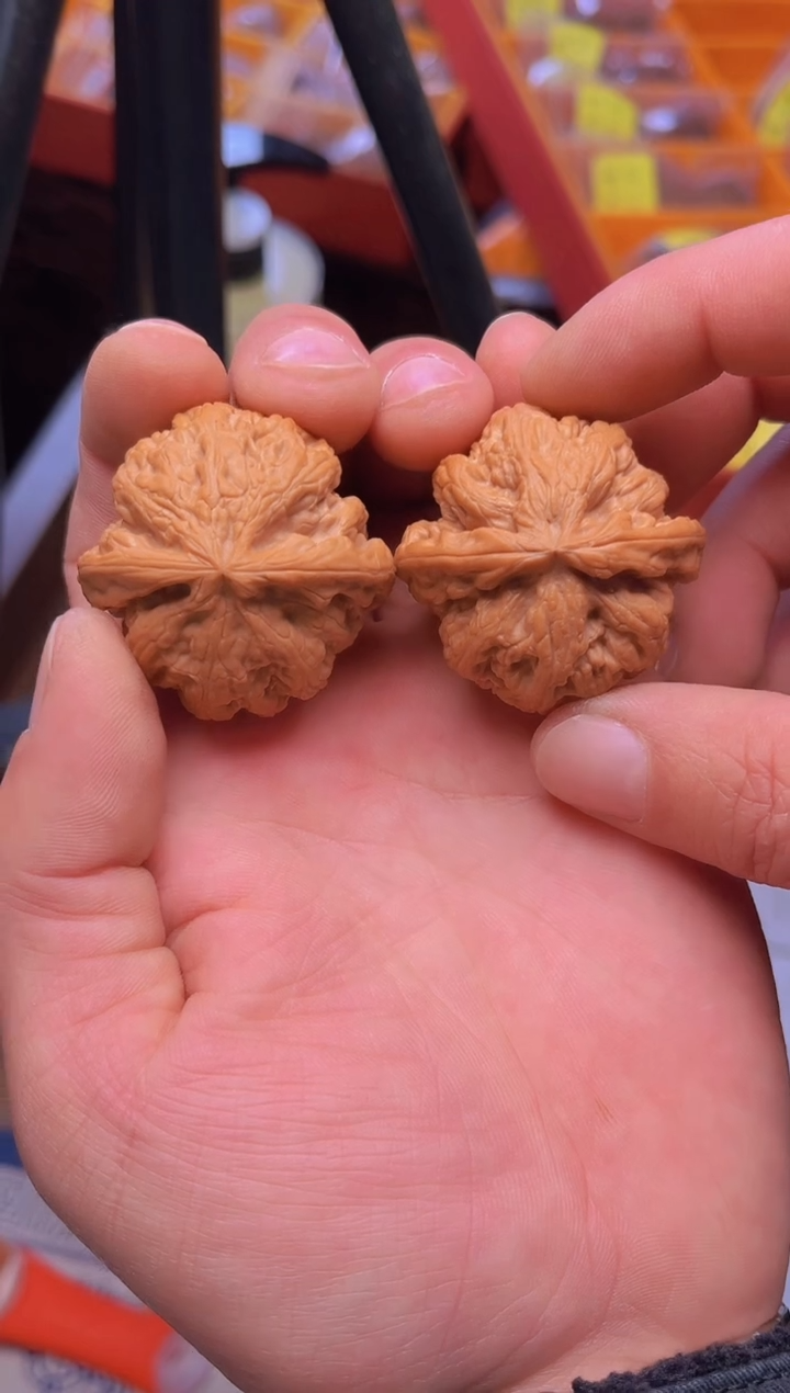 【闪购商品】文玩核桃把件41大粗筋