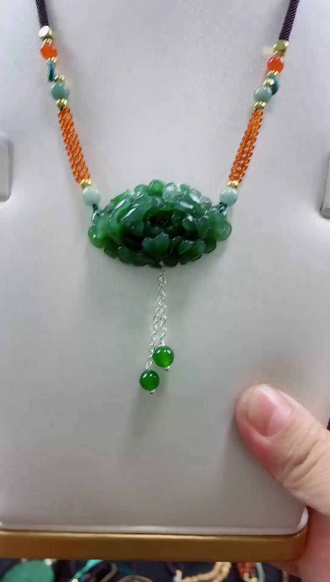 颈饰未镶嵌和田玉小花