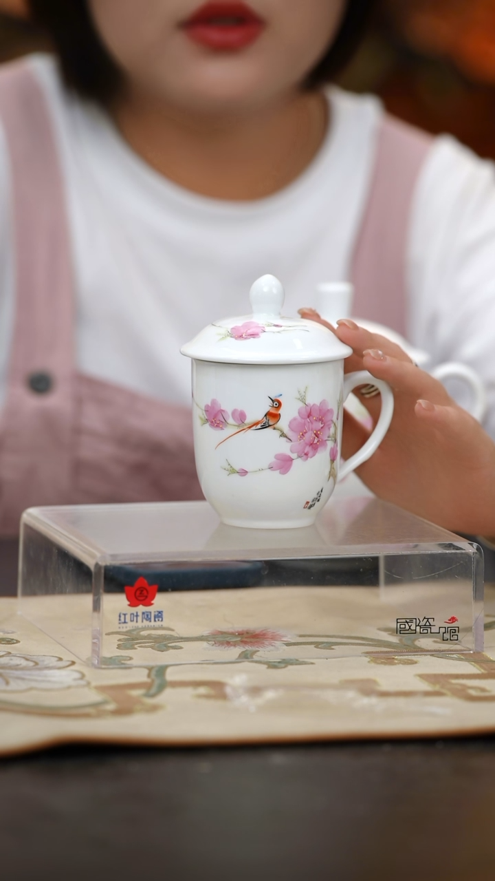1头水点桃花小金钟杯