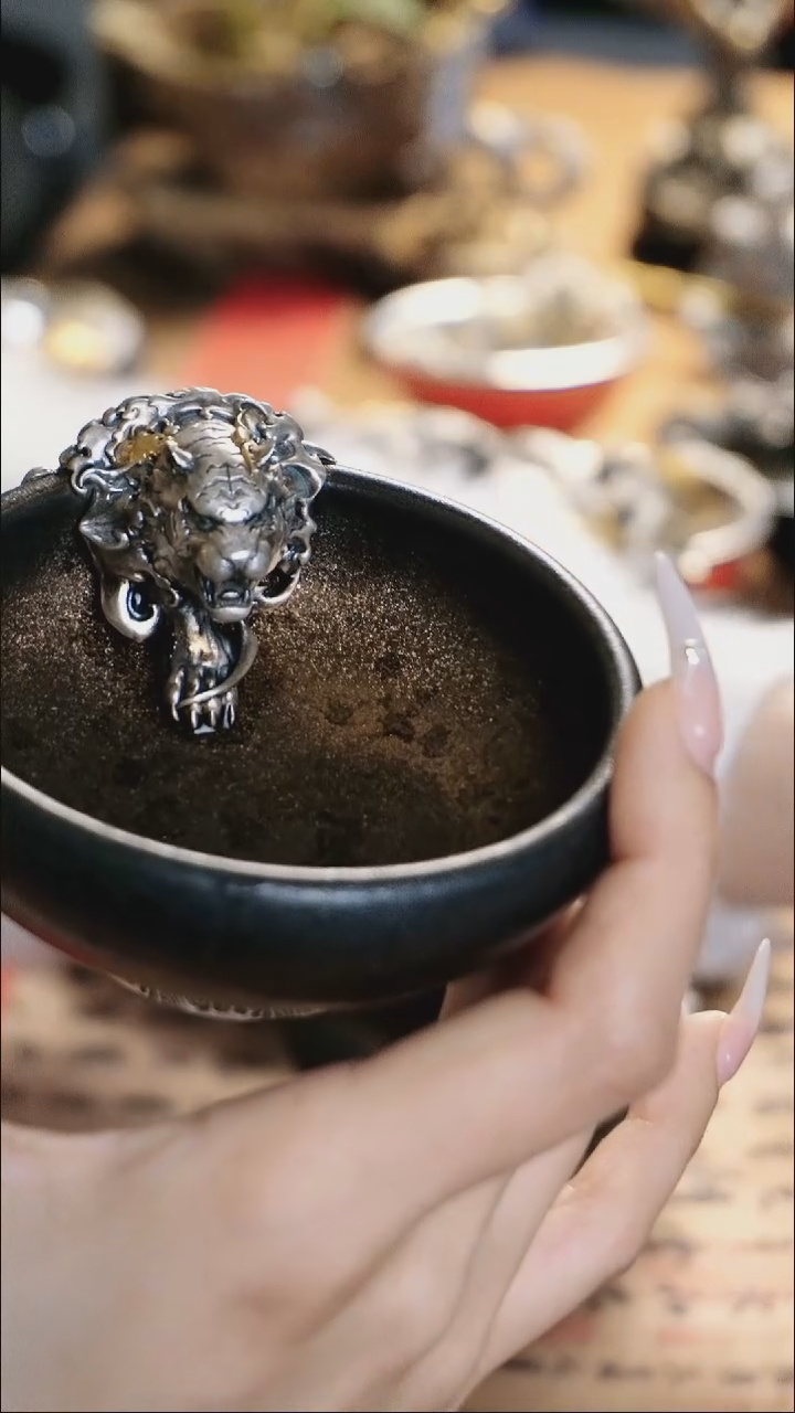 【闪购商品】境秋 镀金虎黑陶杯