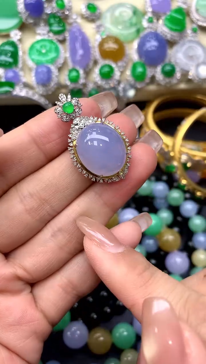 颈饰18K金镶嵌翡翠338-中国好珍宝