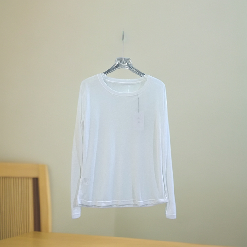 6027 圆领简约百搭白T