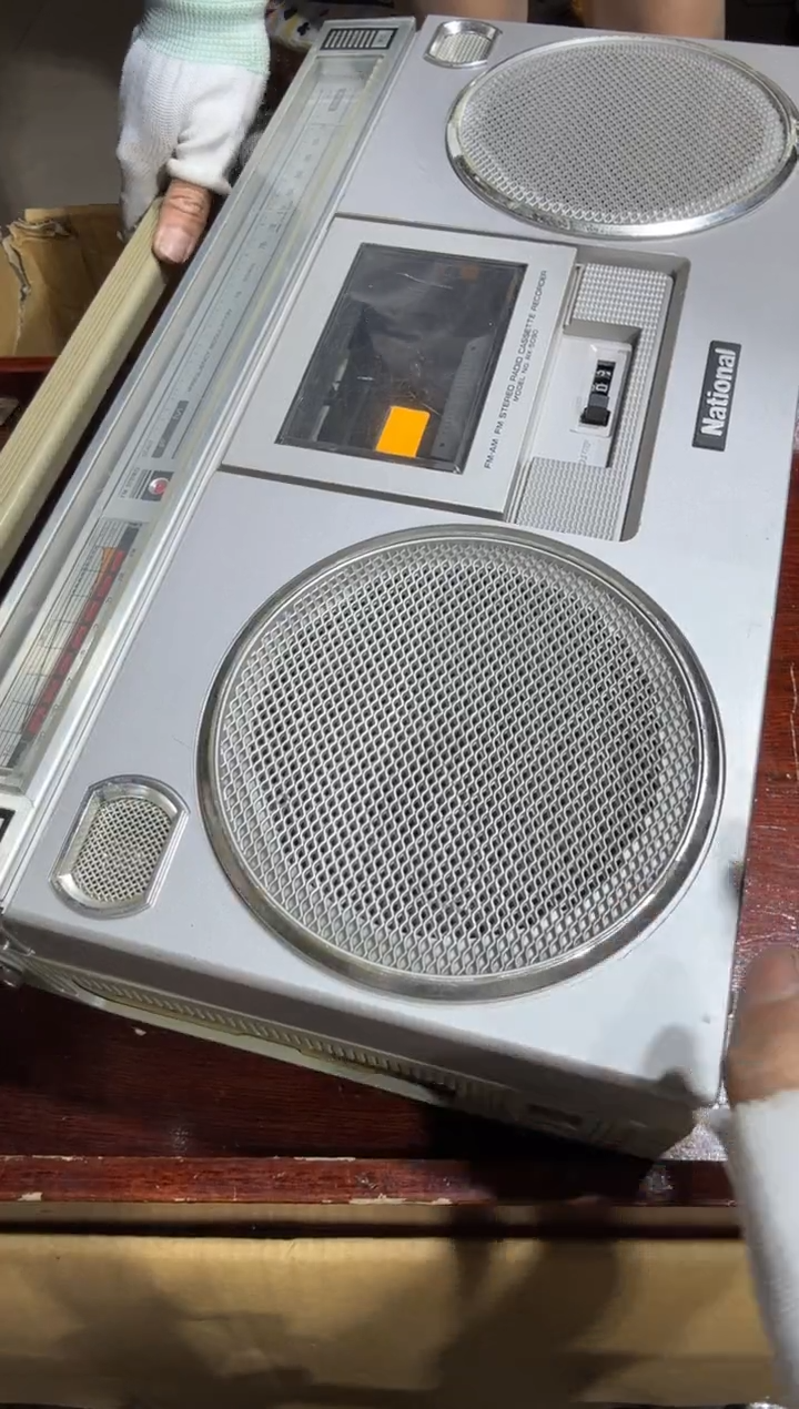 8新默* 063   中古商品，瑕疵品，不保好坏。