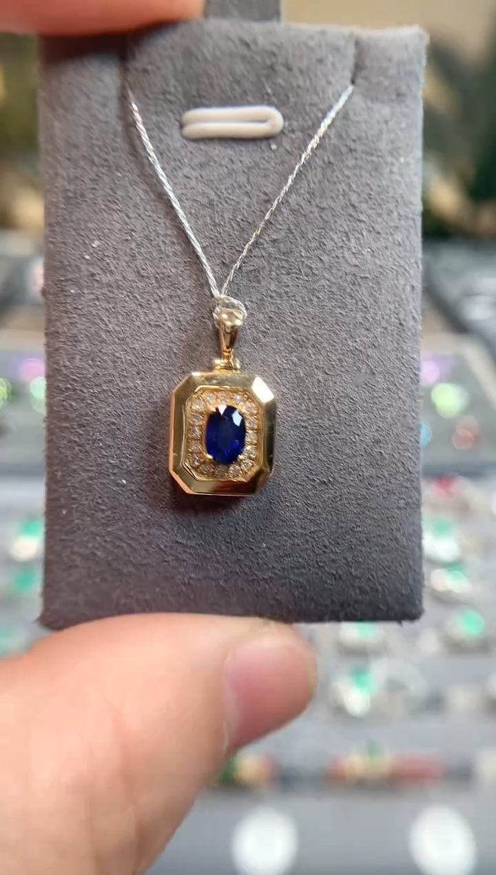 【闪购商品】蓝宝石吊坠(不含链)18K金镶嵌蓝宝石