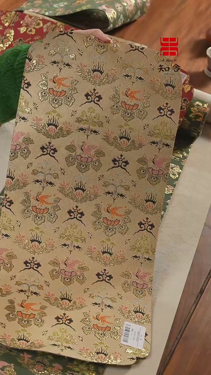 【闪购商品】织绣干泡············