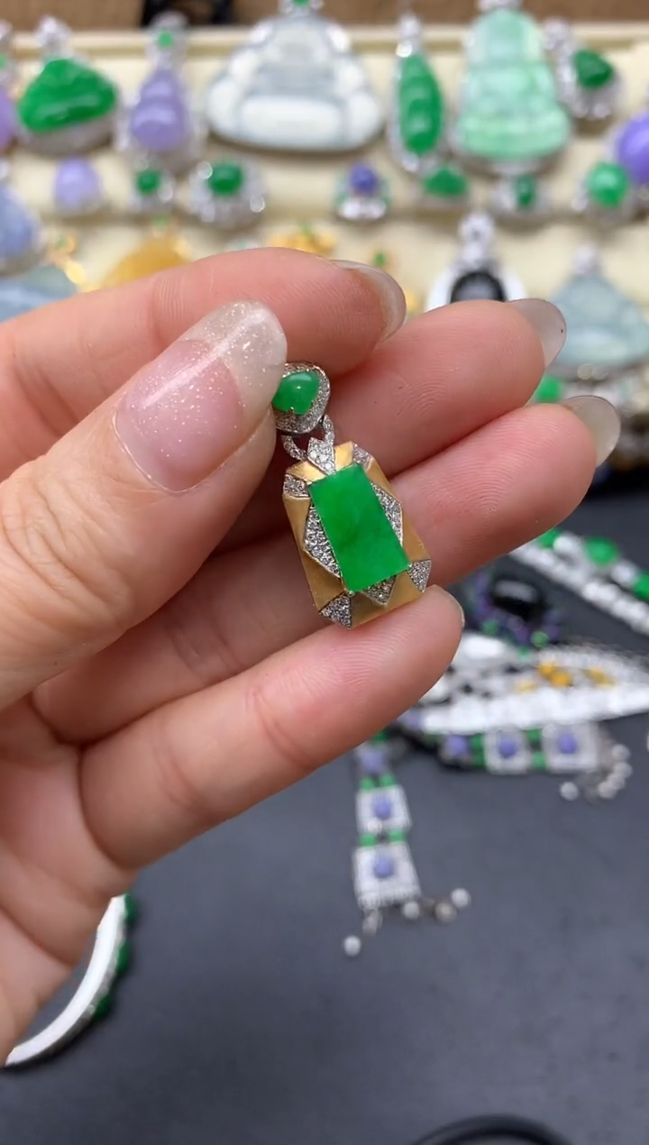 【闪购商品】翡翠颈饰18K金镶嵌392-中国好珍宝