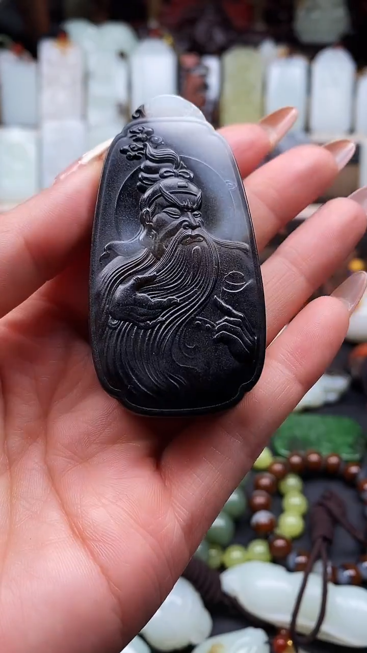 颈饰未镶嵌和田玉1