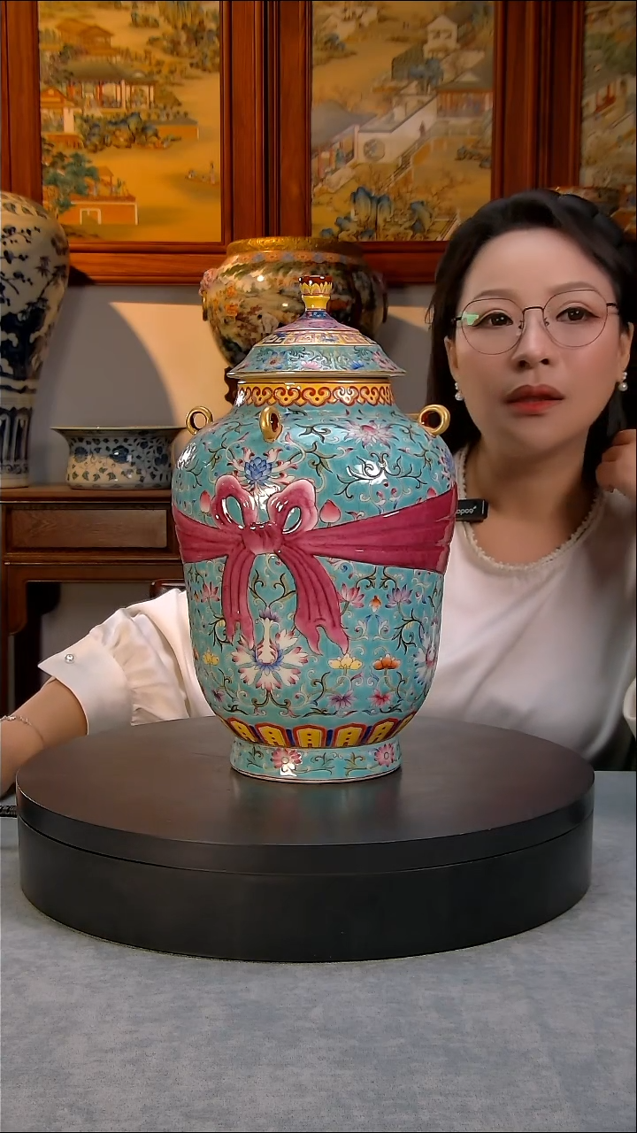 粉彩瓶粉彩吊带瓶